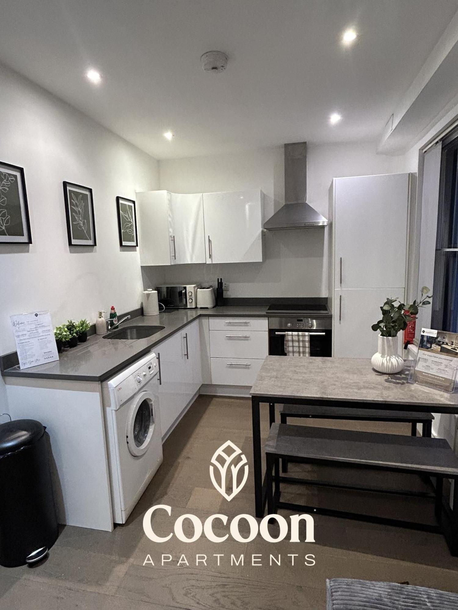 2 Bed Stylish Apartment, Vibrant Hoxton Apartment London